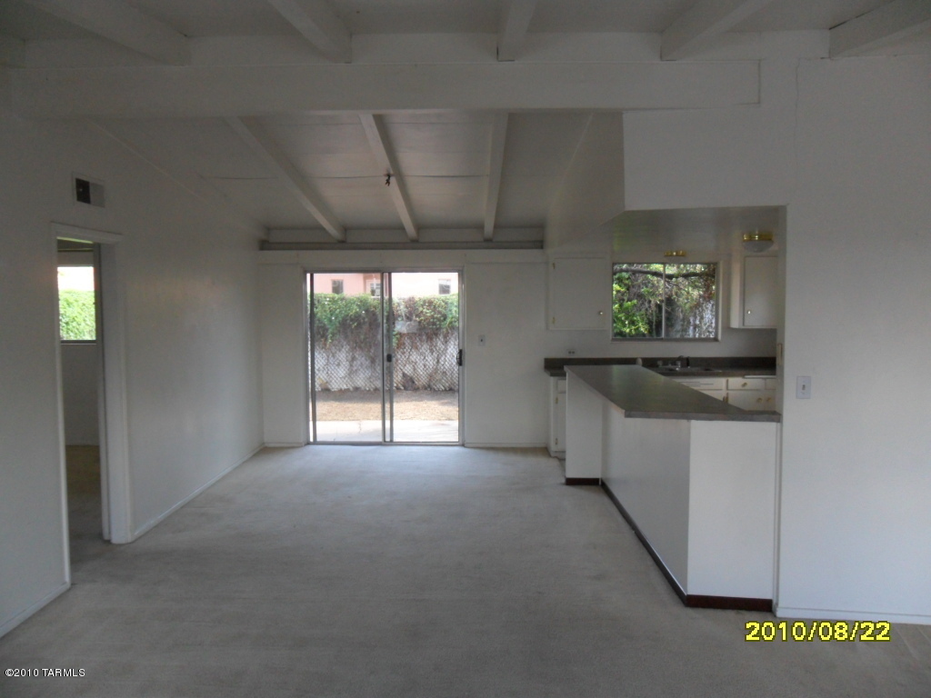 2121 North Country Club Road, Unit 2 Tucson, AZ 85716 - Photo 1 of 6 Gallery Image 1