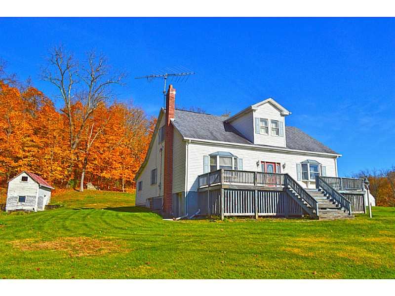 516 Waynesburg Road Washington, PA 15301 - Photo 2 of 25 Farmhouse Style Home with 3 Bedrooms and 2.5 Baths!