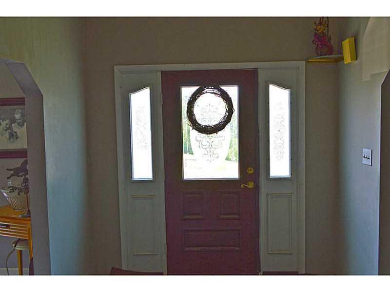 516 Waynesburg Road Washington, PA 15301 - Photo 11 of 25 Entry/Foyer - Front Door with Dual Sidelights!