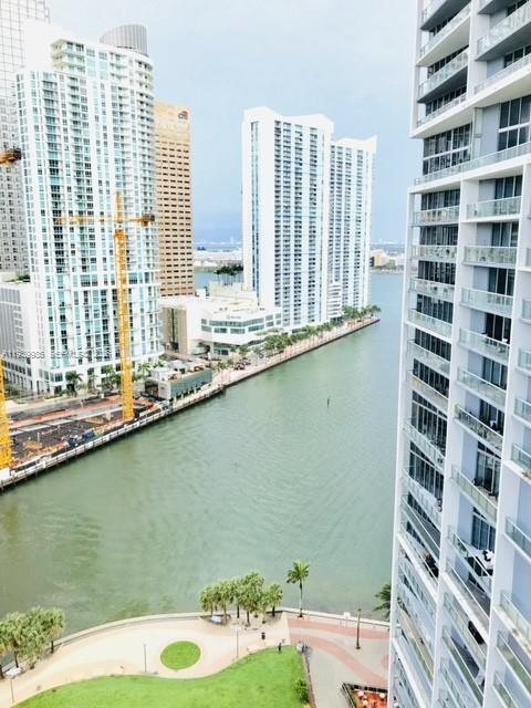 475 Brickell Avenue, Unit 2014 Miami, FL 33131 - Photo 11 of 13
