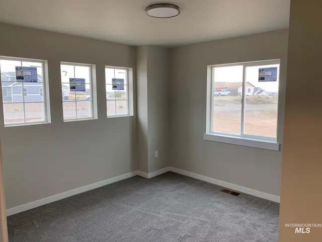 $409,500 | 940 Applewood Drive, Buhl, ID 83316