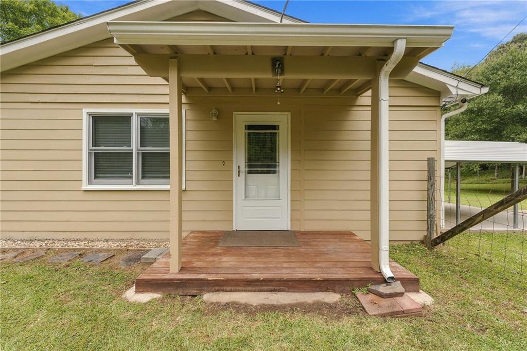 1639 Flowery Branch Road Hoschton, GA 30548 - Photo 8 of 66 Gallery Image 8