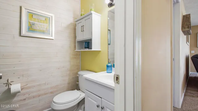 $2,550 | 6910 Beach Drive, Panama City, FL 32408