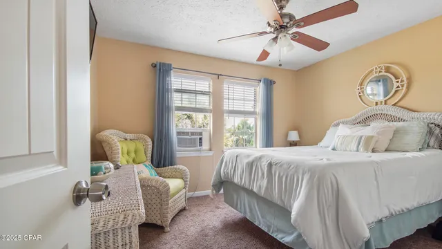 $2,550 | 6910 Beach Drive, Panama City, FL 32408