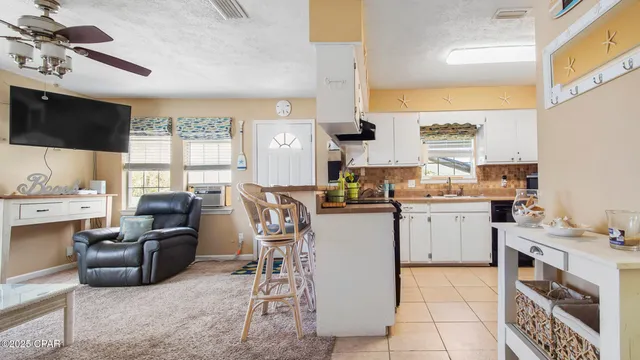 $2,550 | 6910 Beach Drive, Panama City, FL 32408