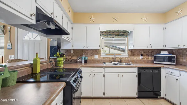 $2,250 | 6910 Beach Drive, Panama City, FL 32408