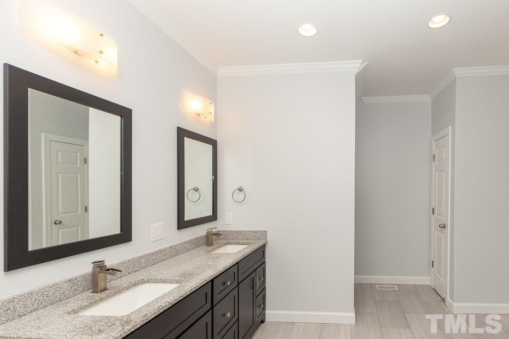 2412 Sunnystone Way Raleigh, NC 27613 - Photo 12 of 24