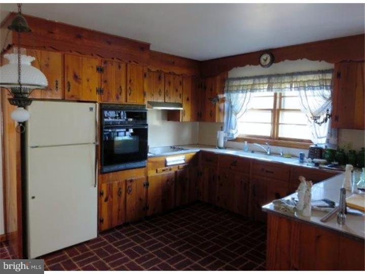 416 Big Oak Road Bridgeton, NJ 08302 - Photo 5 of 17 Kitchen