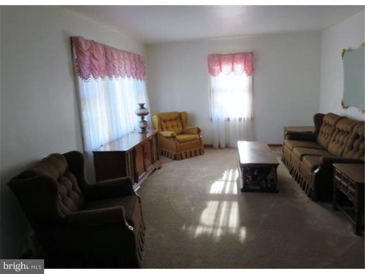 416 Big Oak Road Bridgeton, NJ 08302 - Photo 6 of 17 Living Room