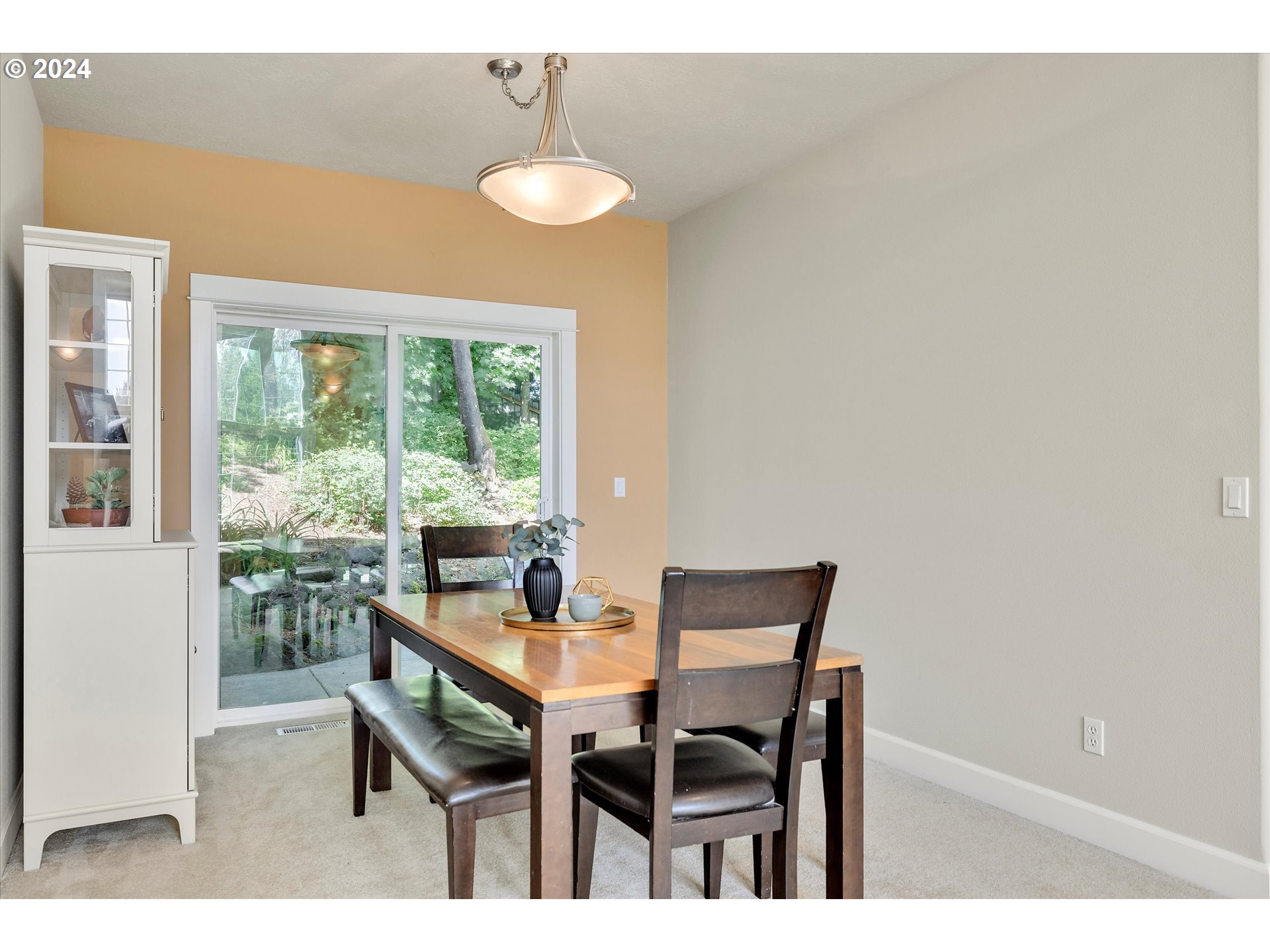 504 Dogwood Road Hood River, OR 97031 - Photo 6 of 48 Gallery Image 6