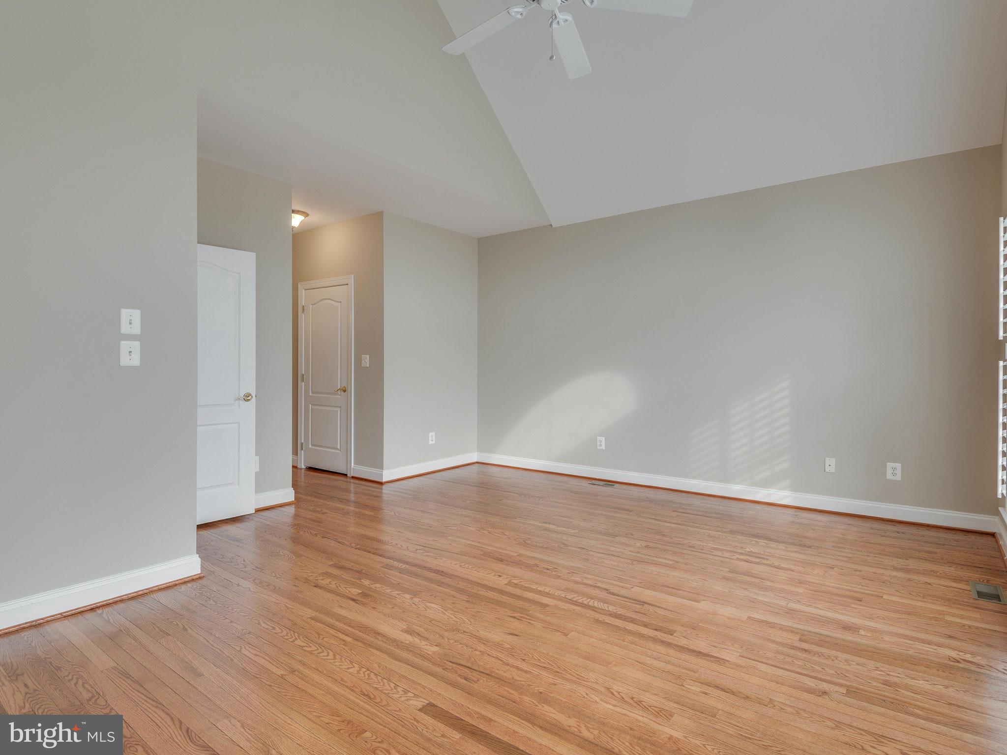 20043 Valhalla Square Ashburn, VA 20147 - Photo 15 of 30 Bedroom (Master)