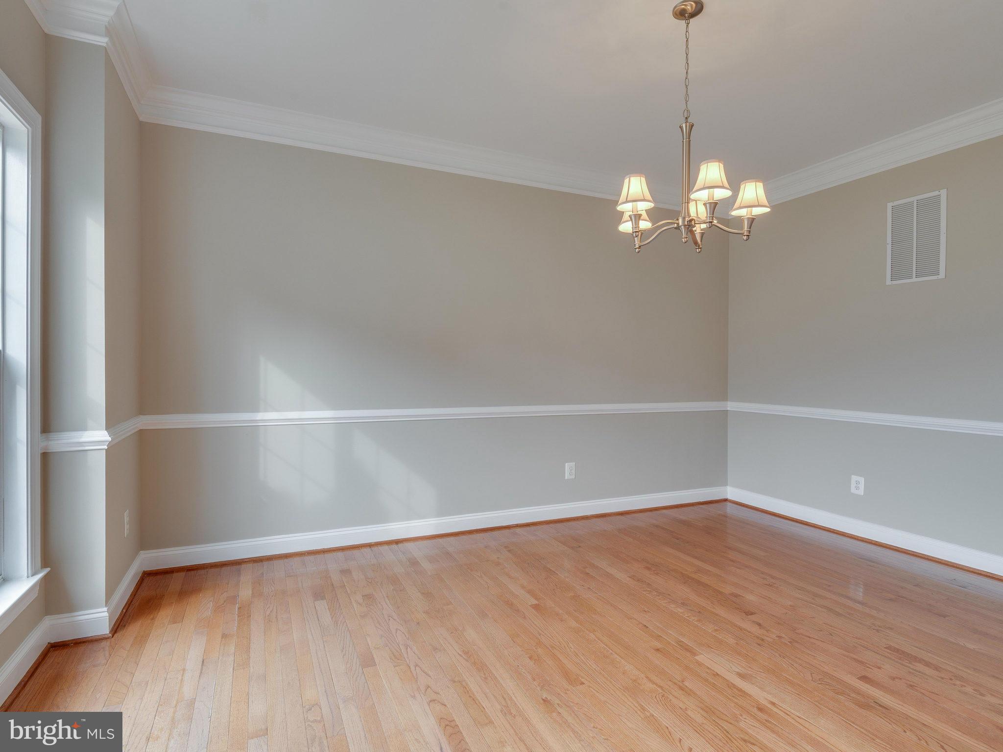 20043 Valhalla Square Ashburn, VA 20147 - Photo 7 of 30 Dining Room
