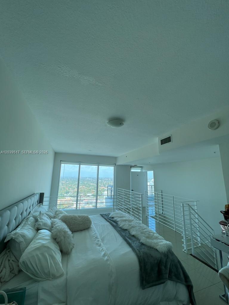 60 Southwest 13th Street, Unit 2819 Miami, FL 33130 - Photo 8 of 14