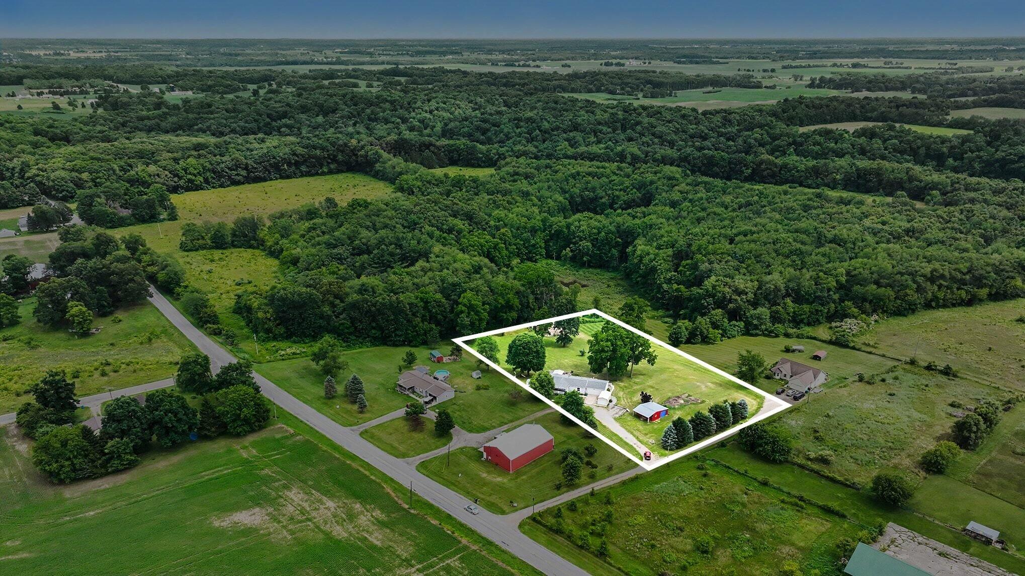 13191 Harder Road Three Rivers, MI 49093 - Photo 4 of 32 001_file_2887