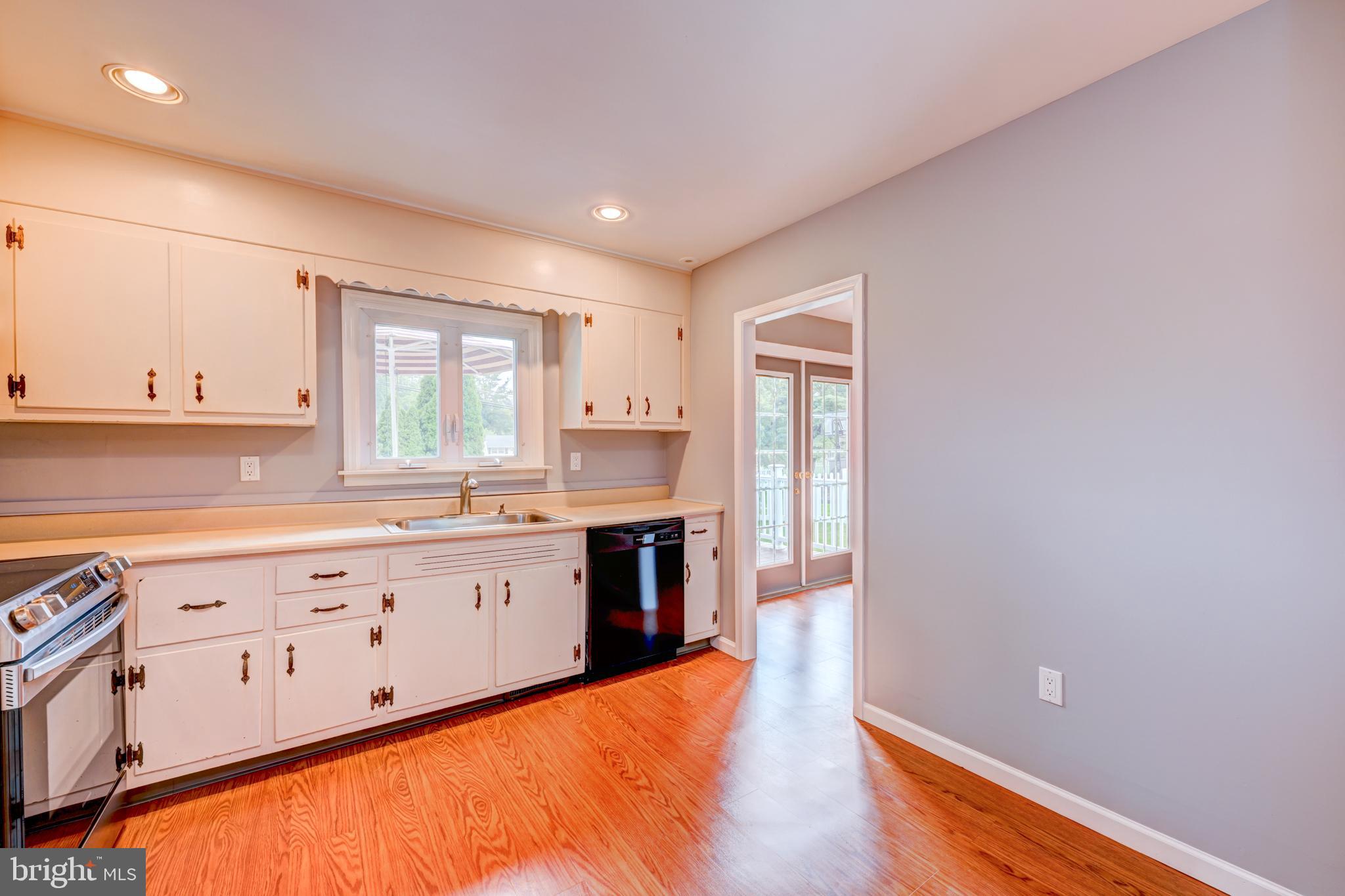 9 Rita Road Yardley, PA 19067 - Photo 4 of 28 Gallery Image 4