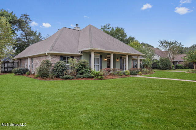 124 Surgeres Place Ocean Springs, MS 39564 - Photo 2 of 43 0005