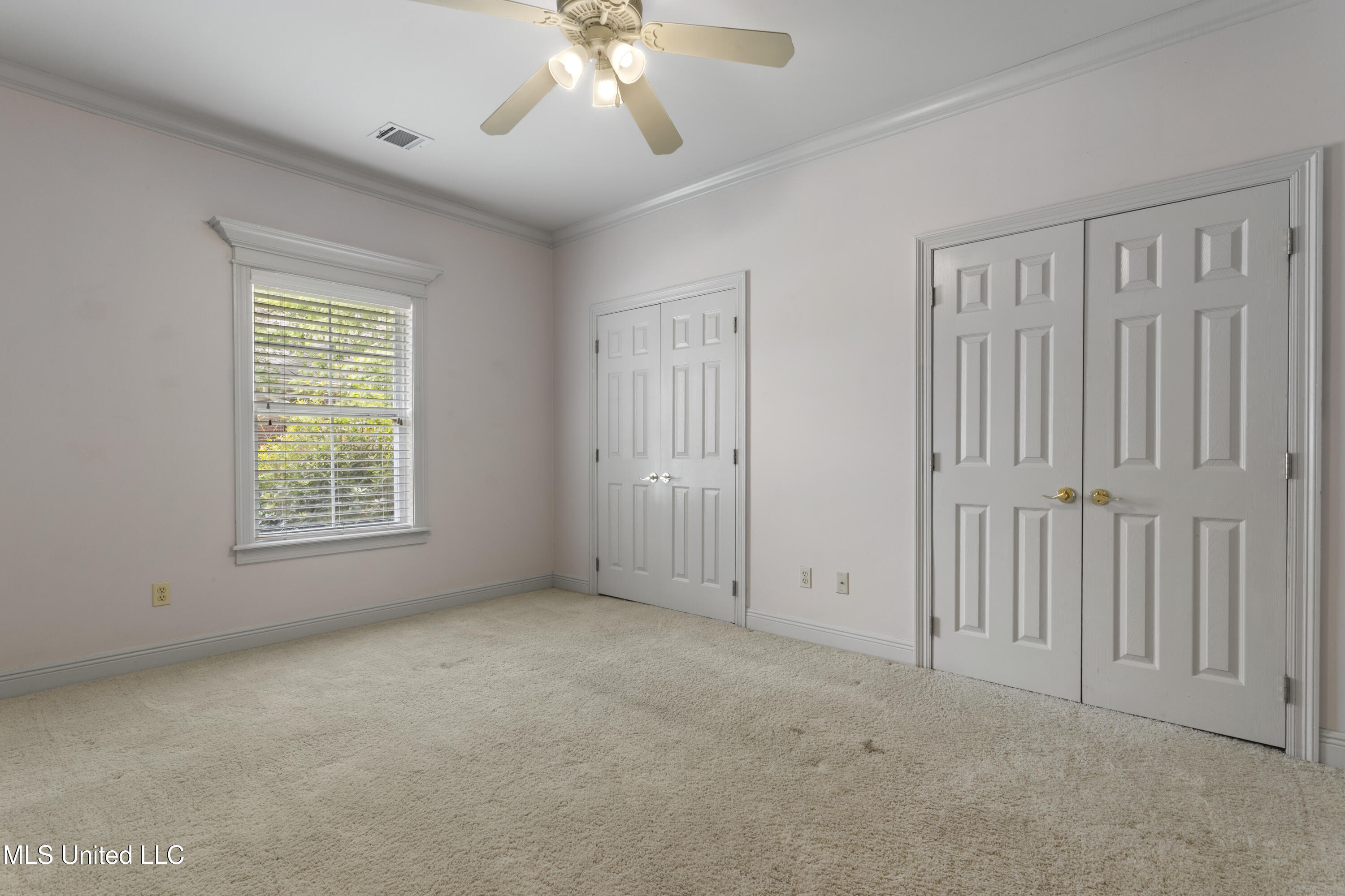 124 Surgeres Place Ocean Springs, MS 39564 - Photo 30 of 43 036