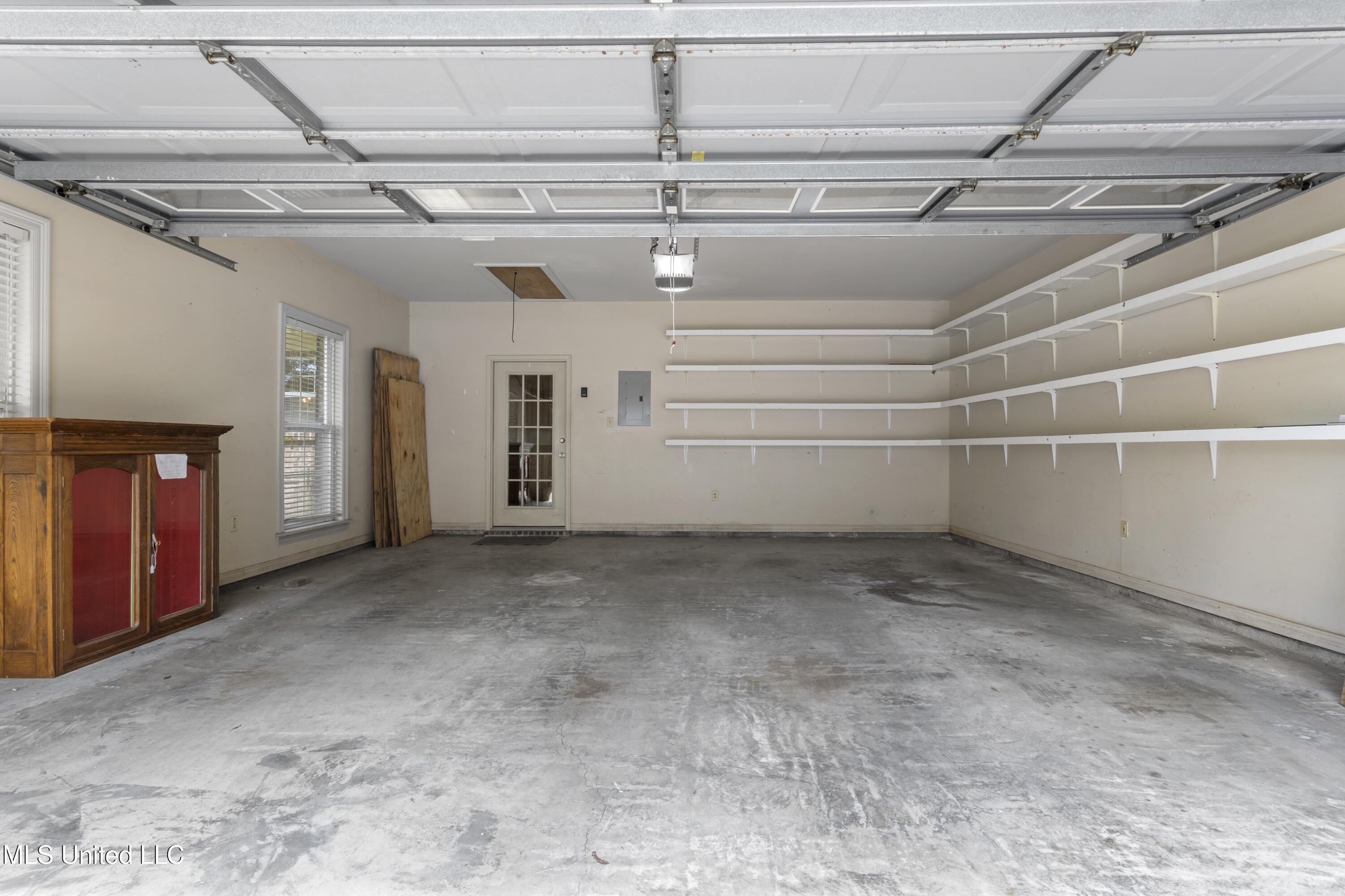 124 Surgeres Place Ocean Springs, MS 39564 - Photo 38 of 43 040