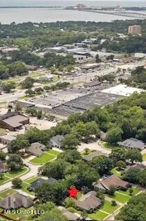 $619,000 | 124 Surgeres Place, Ocean Springs, MS 39564