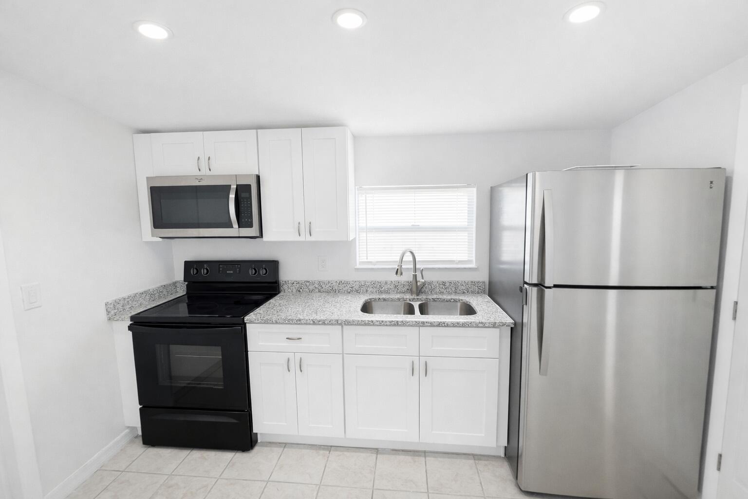 5010 Killarney Avenue, Unit A Fort Pierce, FL 34951 - Photo 4 of 9 5010 A_kitchen