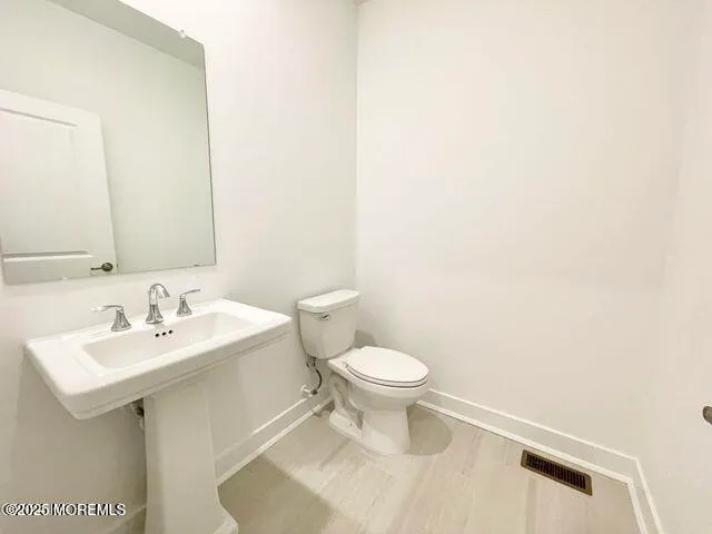 $5,400 | 157 Woolley Court, Asbury Park, NJ 07712