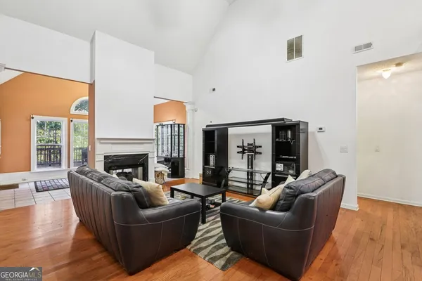 $2,900 | 255 Squire Lane, Fayetteville, GA 30214