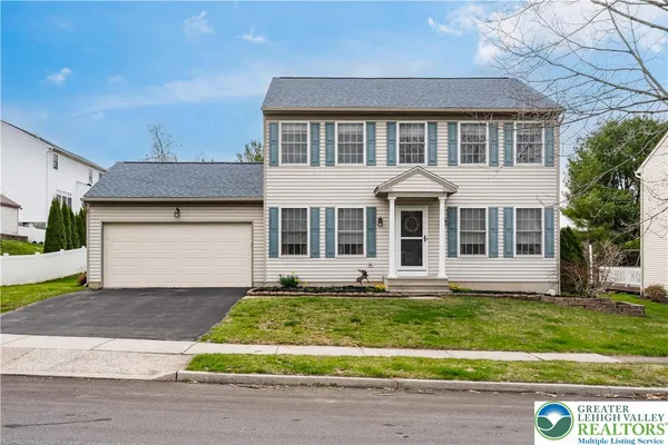 $469,900 | 2652 Thistle Road, Lower Macungie Township, PA 18062