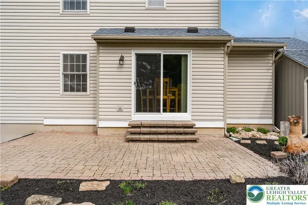 $469,900 | 2652 Thistle Road, Lower Macungie Township, PA 18062