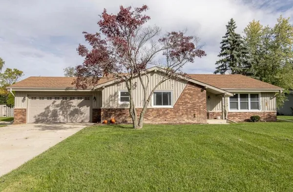 $489,500 | 10226 West Steepleview Lane, Franklin, WI 53132