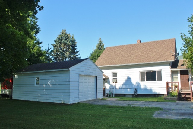 1106 Rosedale Street Alma, MI 48801 - Photo 7 of 30 1804232-6.JPG