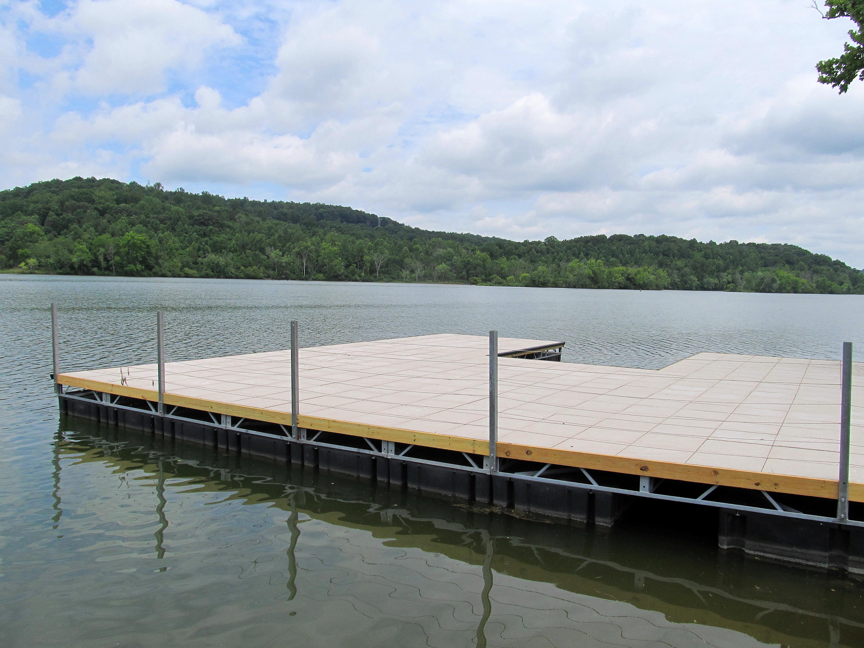 158 Hardinberry Street Oak Ridge, TN 37830 - Photo 21 of 37 Community boat ramp and dock