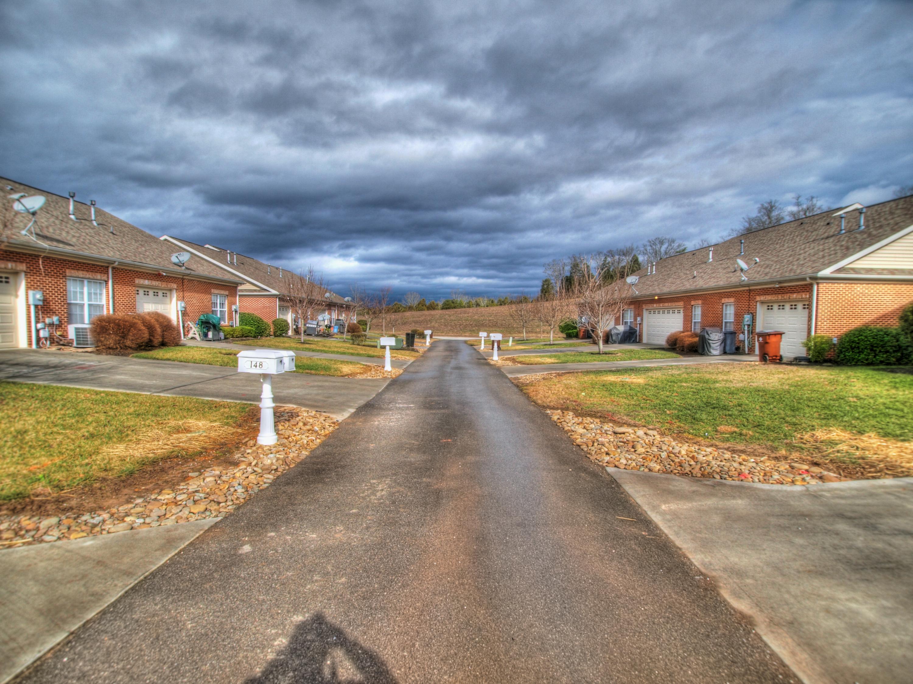 158 Hardinberry Street Oak Ridge, TN 37830 - Photo 6 of 37 Alley - great place to grill