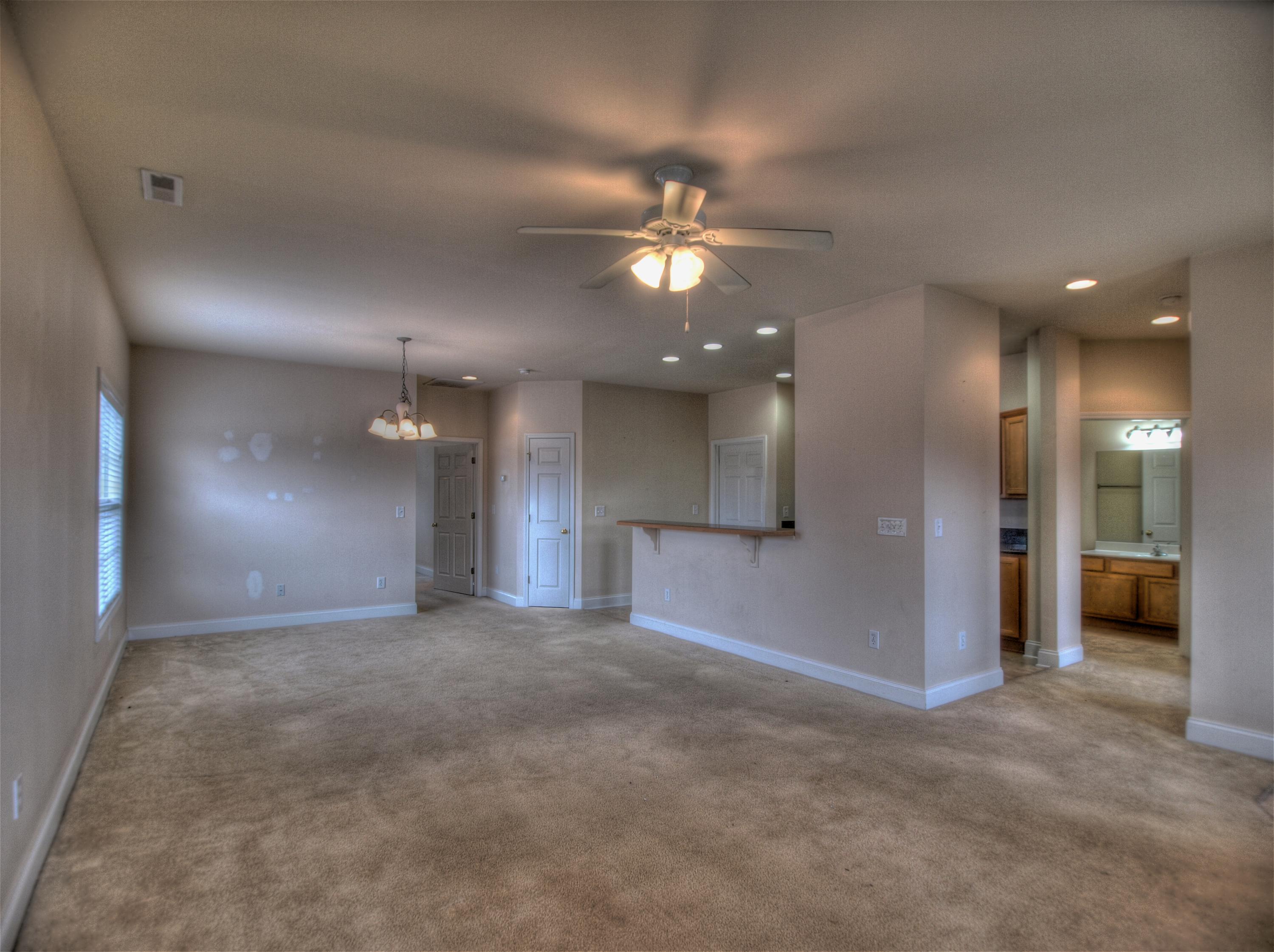 158 Hardinberry Street Oak Ridge, TN 37830 - Photo 9 of 37 Great room