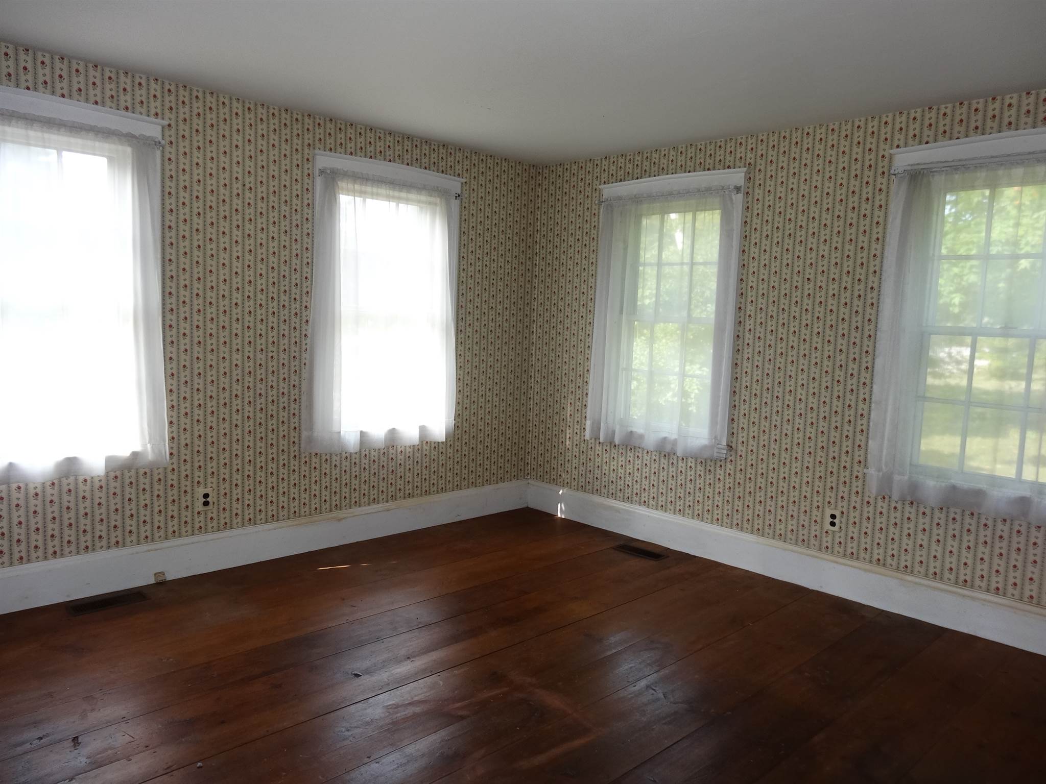 23 Weare Road Hampton Falls, NH 03844 - Photo 21 of 33