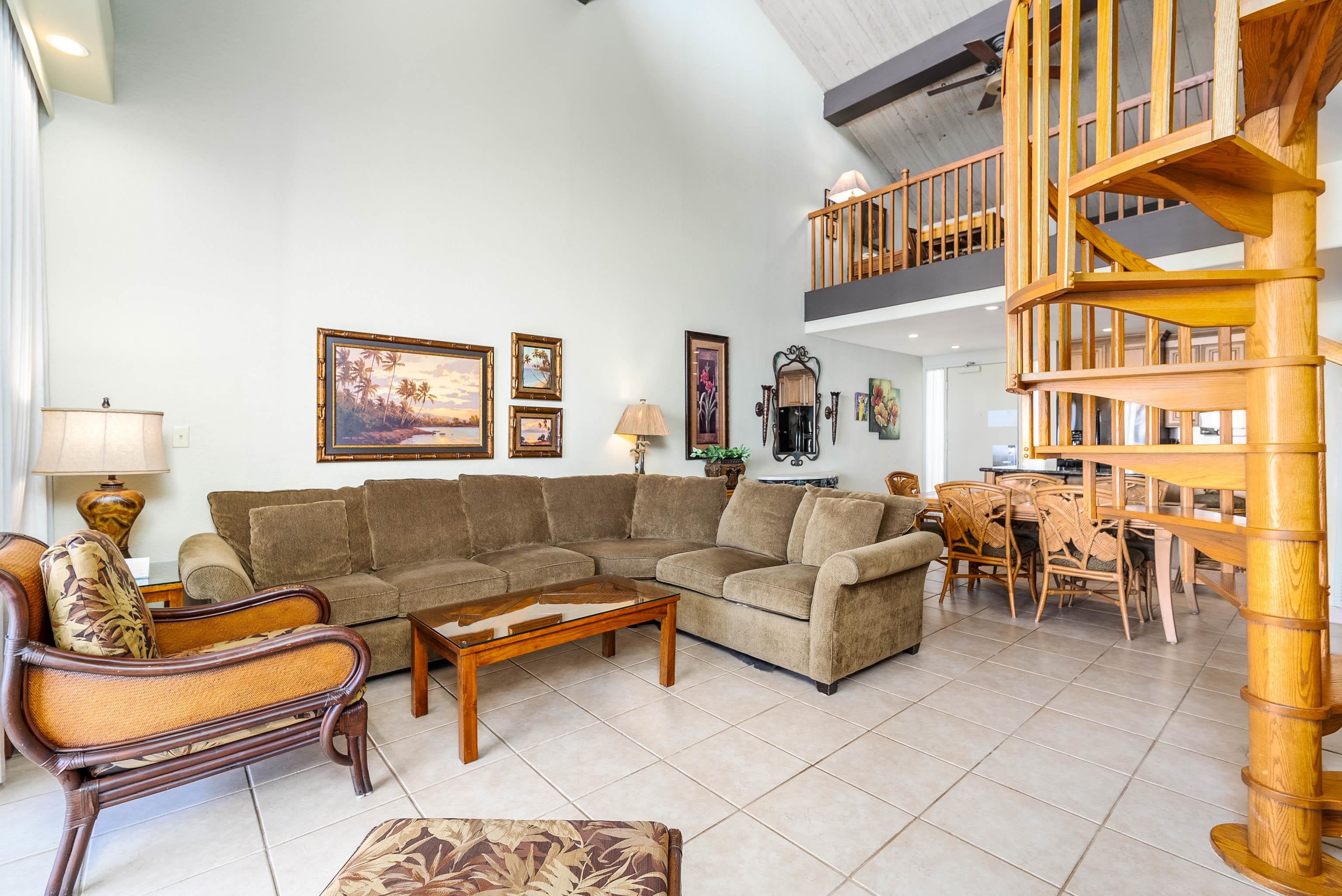 3445 Lower Honoapiilani Road, Unit 456 Lahaina, HI 96761 - Photo 7 of 32 a living room with furniture and a potted plant