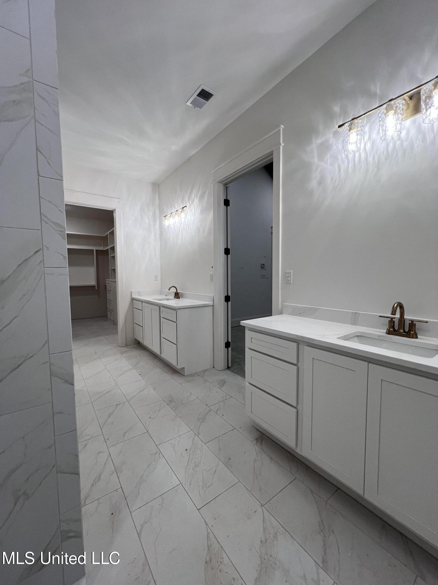 2142 Lauren Way Hernando, MS 38632 - Photo 23 of 40 IMG_5597