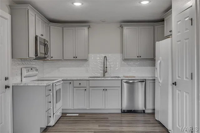 $300,000 | 10324 Vine Road, Cadet, MO 63630