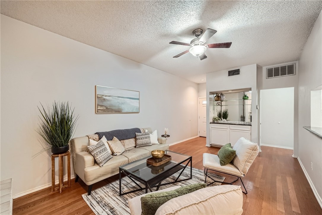 9100 Mountain Ridge Drive, Unit 106 Austin, TX 78759 - Photo 3 of 14