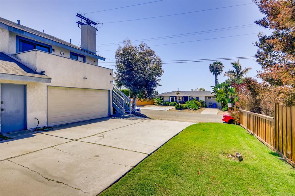 658 Santa Fe Drive Encinitas, CA 92024 - Photo 5 of 39