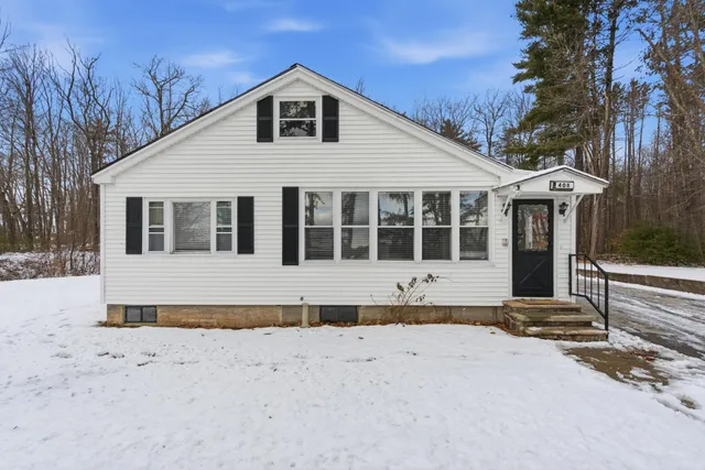 $485,000 | 408 Manchester Road, Auburn, NH 03032