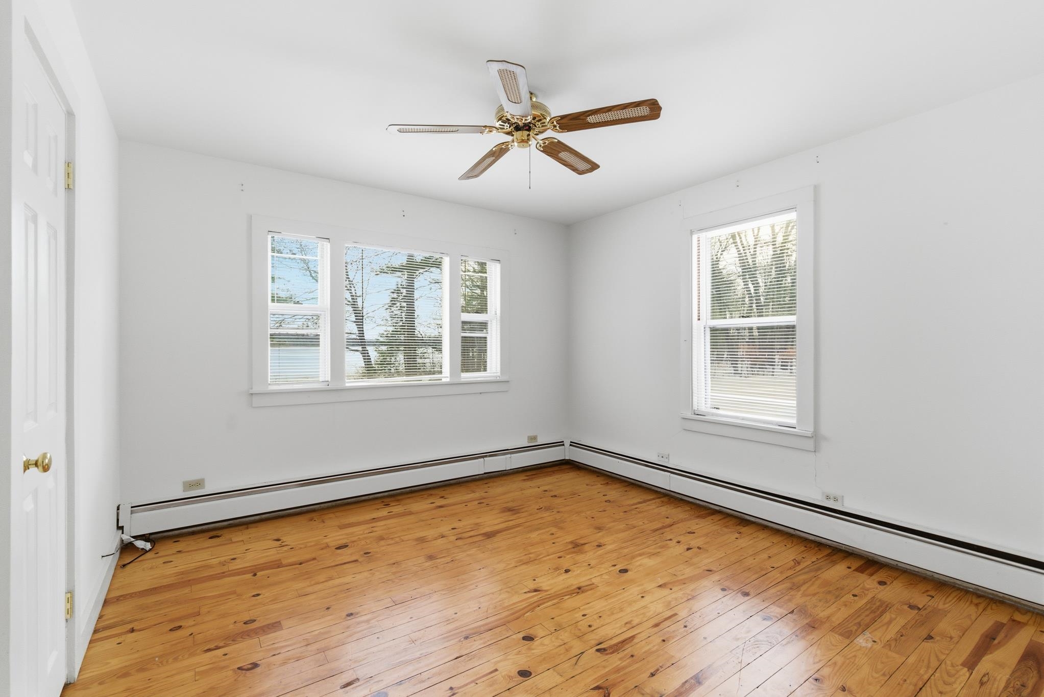 408 Manchester Road Auburn, NH 03032 - Photo 23 of 47