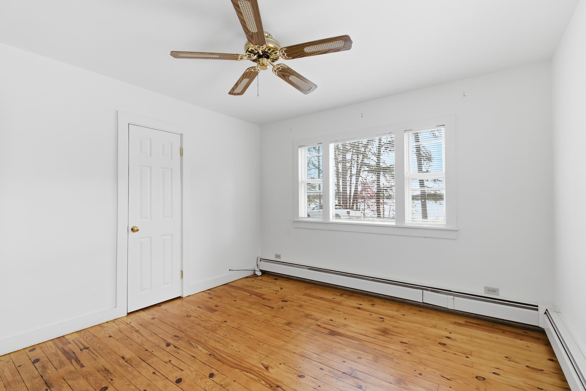 408 Manchester Road Auburn, NH 03032 - Photo 24 of 47