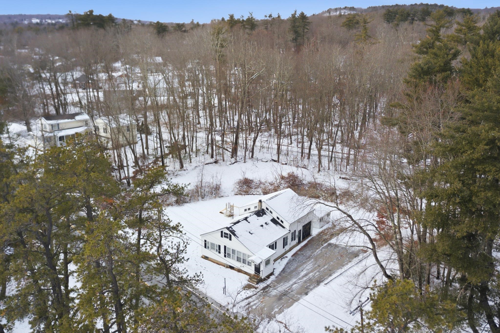 408 Manchester Road Auburn, NH 03032 - Photo 34 of 47