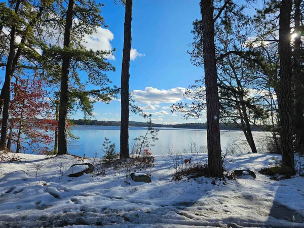 $480,000 | 408 Manchester Road, Auburn, NH 03032