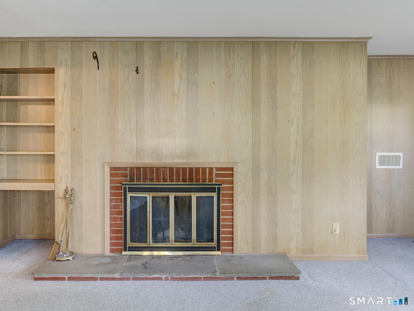 284 Chestnut Hill Road Torrington, CT 06790 - Photo 5 of 37
