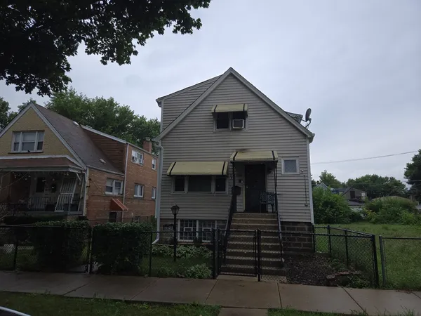 $150,000 | 6328 South Hoyne Avenue, Chicago, IL 60636