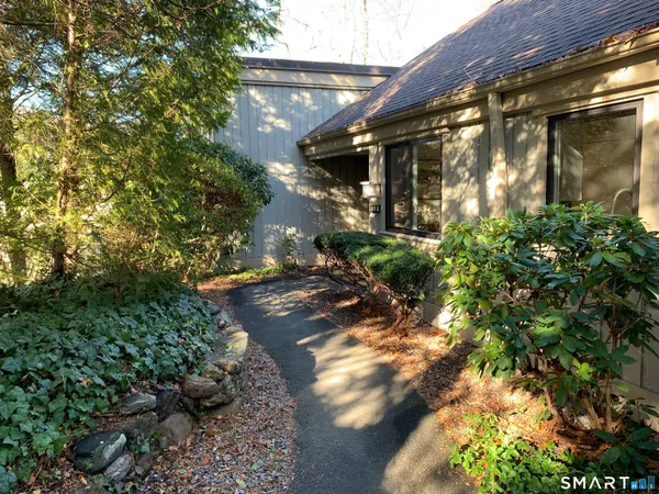 $3,100 | 400 Heritage Village, Unit A, Southbury, CT 06488