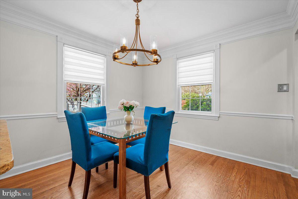 505 East Schuyler Road Silver Spring, MD 20901 - Photo 15 of 46 Separate dining room