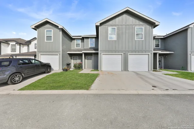 $1,350 | 9907 Grove Mist, Unit 102, San Antonio, TX 78233