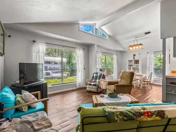 $255,900 | 71 Oak Street, Crawfordville, FL 32327